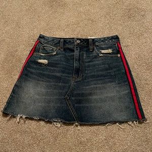 Denim skirt with red stripe